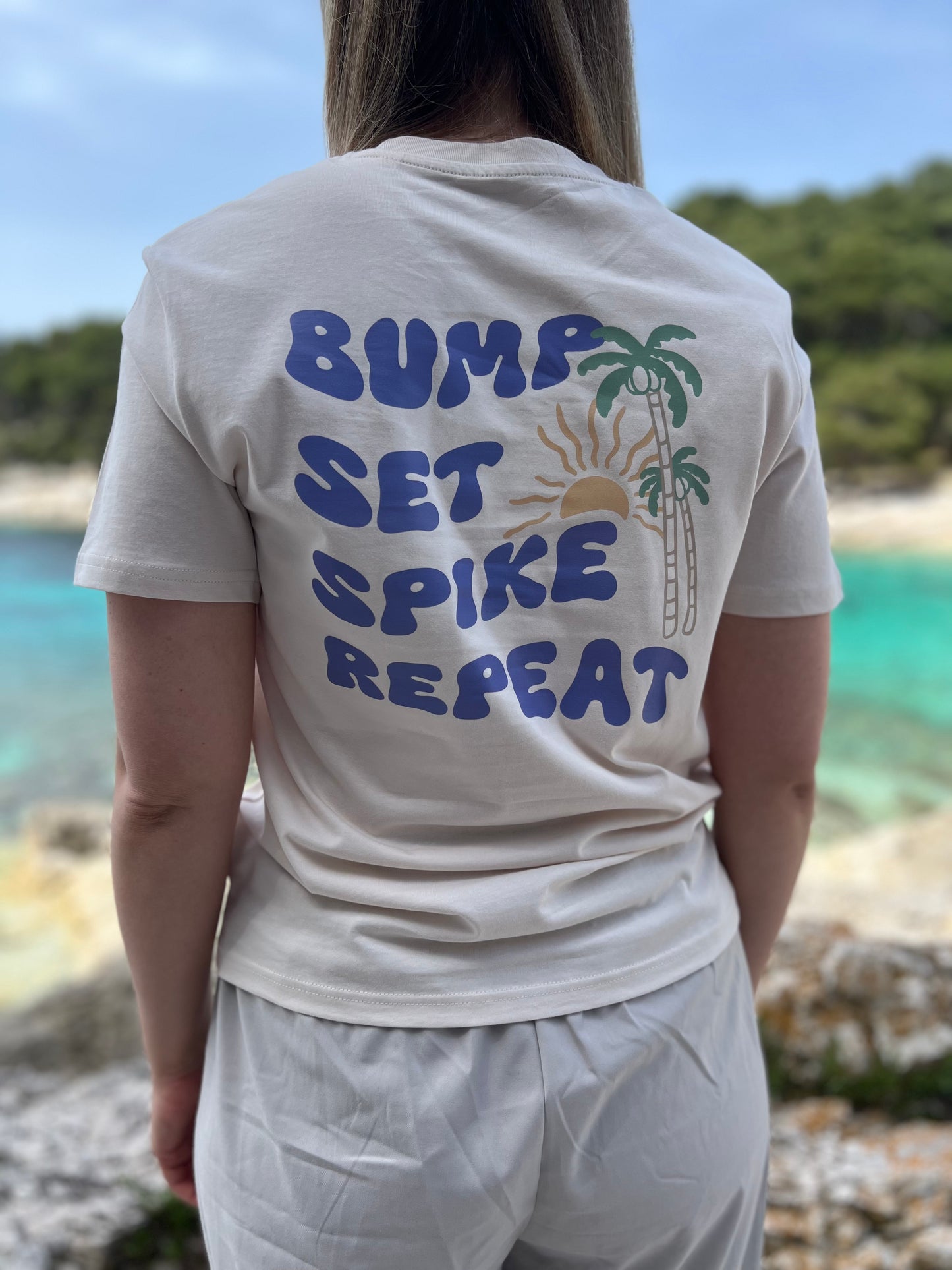 Bio-Baumwolle Volleyballshirt vintage weiß - bump set spike - Herren/Damen - athletic heart | Volleyball