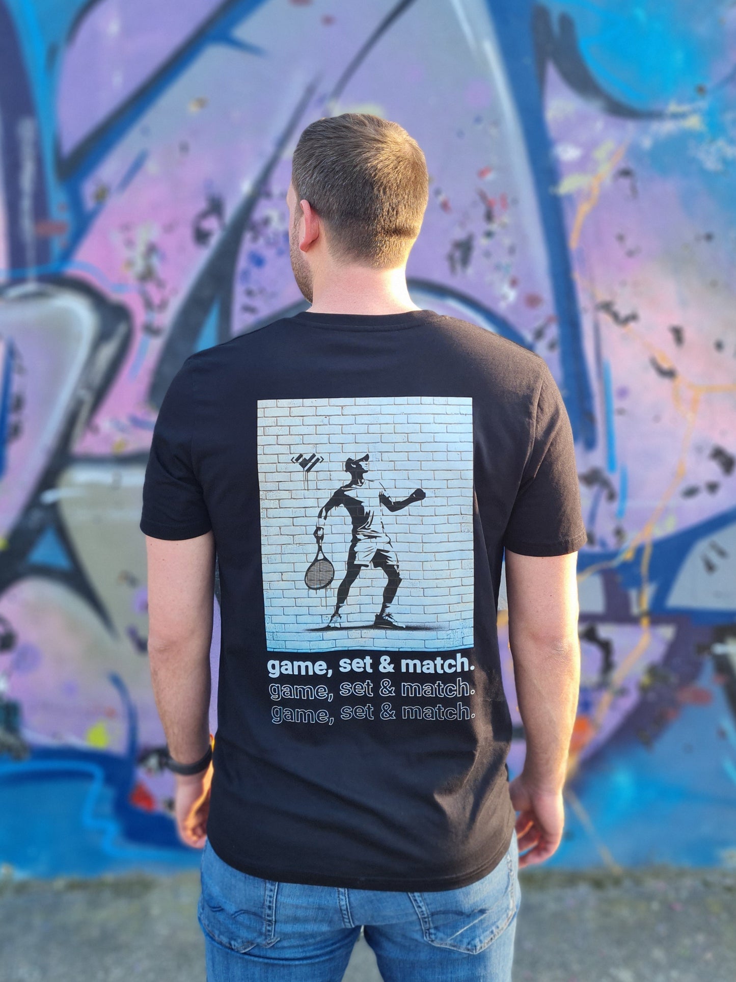 Bio-Baumwolle Tennisshirt schwarz - game, set match graffiti - Herren/Damen - athletic heart | Tennis