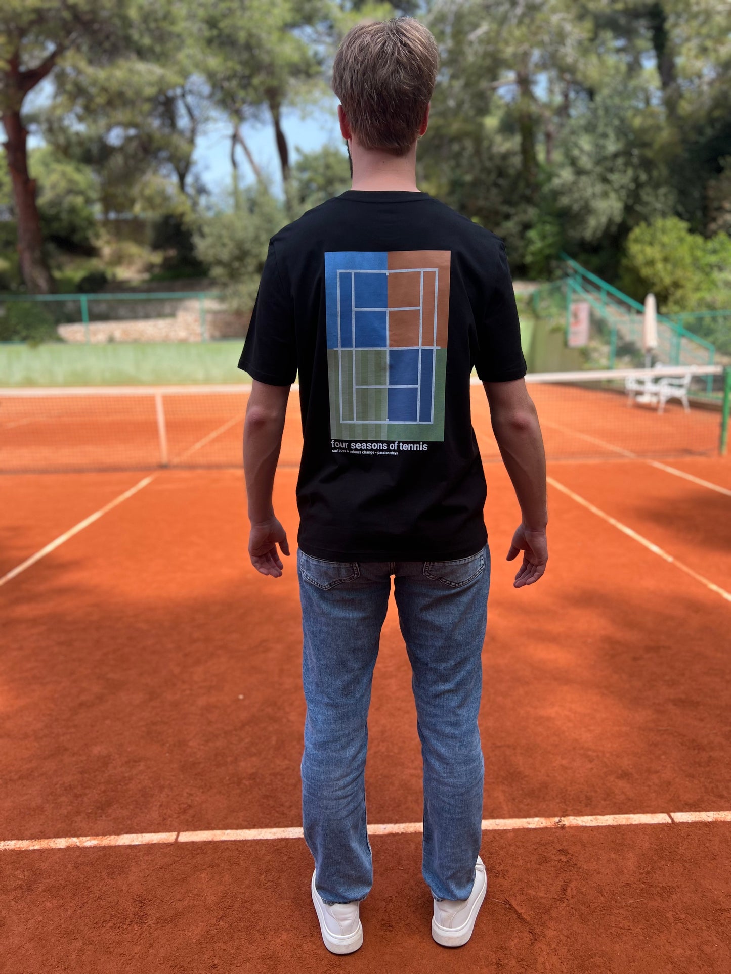 Tennis Shirt schwarz Baumwolle - four seasons of tennis - athletic heart | Tennis - Tennisoberteil Herren & Damen